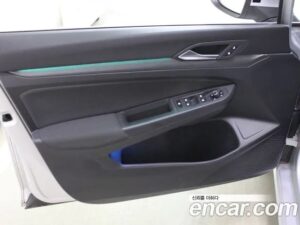 Volkswagen Golf 2.0 TDI Prestige 2022 года из Южной Кореи