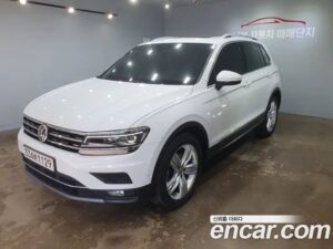 Volkswagen Tiguan 2.0 TDI Prestige 2020 года из Южной Кореи
