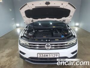 Volkswagen Tiguan 2.0 TDI Prestige 2020 года из Южной Кореи
