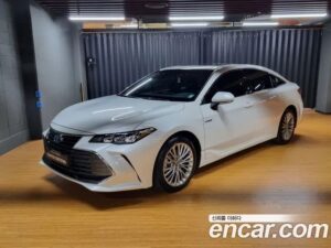 Toyota Avalon 2.5 HYBRID 2021 года из Южной Кореи