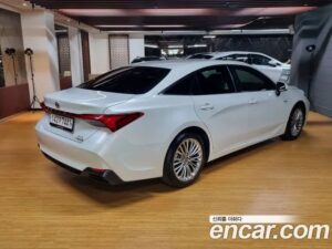 Toyota Avalon 2.5 HYBRID 2021 года из Южной Кореи