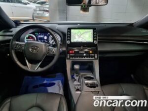 Toyota Avalon 2.5 HYBRID 2021 года из Южной Кореи