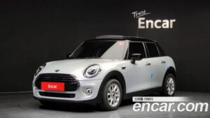 Mini Cooper 5Door HIGH 2020 года из Южной Кореи