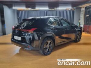 Lexus UX 2.0 2WD 2021 года из Южной Кореи