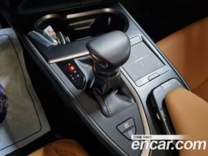 Lexus UX 2.0 2WD 2021 года из Южной Кореи