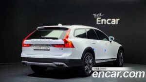 Volvo V90 T5 PRO AWD 2020 года из Южной Кореи