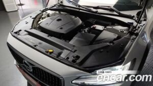 Volvo V90 T5 PRO AWD 2020 года из Южной Кореи