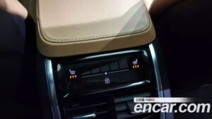 Volvo V90 T5 PRO AWD 2020 года из Южной Кореи