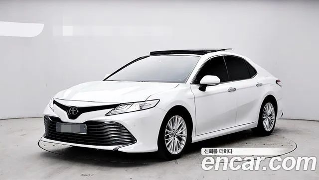 Toyota Camry 2.5 2019 года из Кореи