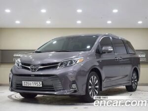Toyota Sienna 3.5 AWD 2020 года из Южной Кореи