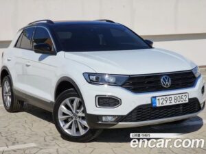 Volkswagen T-Roc 2.0 TDI Style 2022 года из Южной Кореи