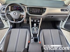 Volkswagen T-Roc 2.0 TDI Style 2022 года из Южной Кореи