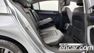 Volkswagen Passat 2.0 TDI 4motion Prestige 2021 года из Южной Кореи