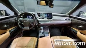 Lexus ES Luxury Plus 2021 года из Южной Кореи