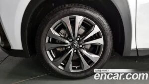 Lexus UX 2.0 F-Sport 2WD 2022 года из Южной Кореи