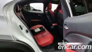 Lexus UX 2.0 F-Sport 2WD 2022 года из Южной Кореи