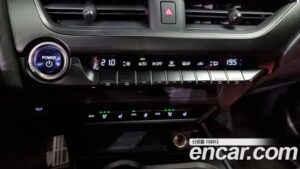 Lexus UX 2.0 F-Sport 2WD 2022 года из Южной Кореи