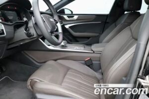 Audi A7 55 TFSI 4WD Premium 2022 года из Южной Кореи