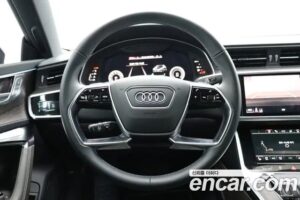 Audi A7 55 TFSI 4WD Premium 2022 года из Южной Кореи
