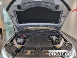 Audi Q7 45 TDI 4WD 2022 года из Южной Кореи