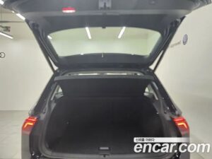 Volkswagen Tiguan 2.0 TDI Prestige 2023 года из Южной Кореи