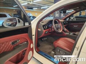 Bentley Bentayga 4.0 V8 2021 года из Южной Кореи
