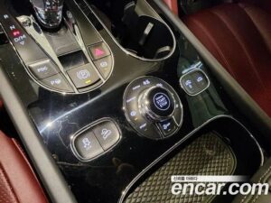 Bentley Bentayga 4.0 V8 2021 года из Южной Кореи