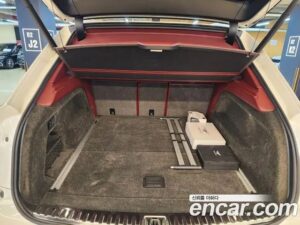 Bentley Bentayga 4.0 V8 2021 года из Южной Кореи