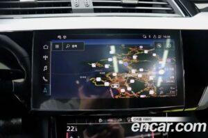 Audi e-tron 55 4WD 2022 года из Южной Кореи
