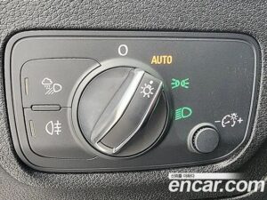 Audi Q2 35 TDI Premium 2023 года из Южной Кореи