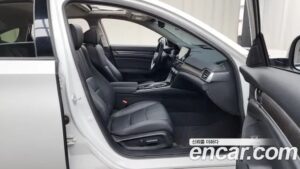 Honda Accord 2.0 HYBRID Touring 2021 года из Южной Кореи