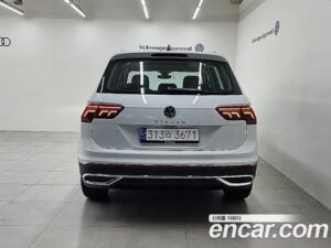 Volkswagen Tiguan 2.0 TDI Prestige 2023 года из Южной Кореи