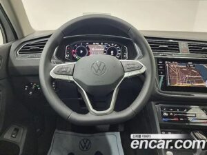 Volkswagen Tiguan 2.0 TDI Prestige 2023 года из Южной Кореи