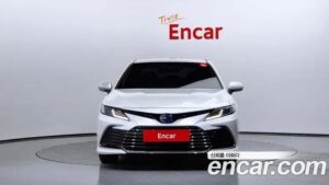 Toyota Camry 2.5 LE HYBRID 2023 года из Южной Кореи