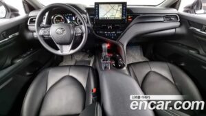 Toyota Camry 2.5 LE HYBRID 2023 года из Южной Кореи