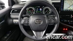 Toyota Camry 2.5 LE HYBRID 2023 года из Южной Кореи