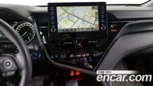 Toyota Camry 2.5 LE HYBRID 2023 года из Южной Кореи