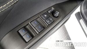 Toyota Camry 2.5 LE HYBRID 2023 года из Южной Кореи