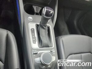 Audi Q2 35 TDI Premium 2023 года из Южной Кореи