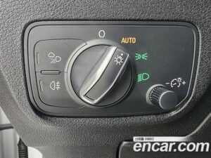 Audi Q2 35 TDI Premium 2023 года из Южной Кореи