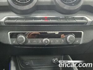 Audi Q2 35 TDI Premium 2023 года из Южной Кореи