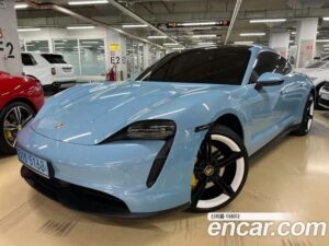Porsche Taycan 4S 2021 года из Южной Кореи
