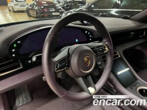 Porsche Taycan 4S 2021 года из Южной Кореи