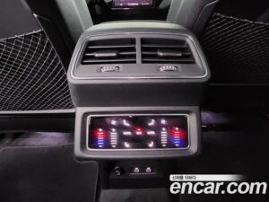 Audi e-tron 55 4WD 2022 года из Южной Кореи