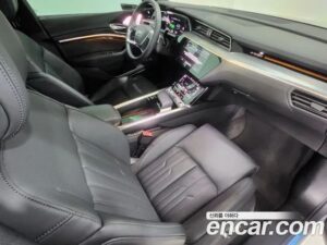 Audi e-tron 55 4WD 2022 года из Южной Кореи