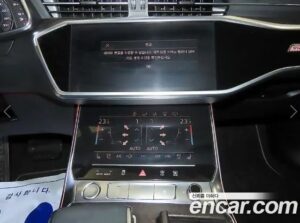 Audi A7 55 TFSI 4WD Premium 2020 года из Южной Кореи
