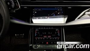 Audi Q8 50 TDI 4WD Premium 2022 года из Южной Кореи