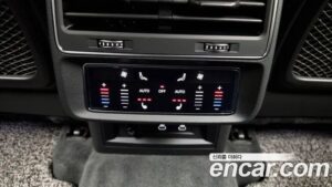 Audi Q8 50 TDI 4WD Premium 2022 года из Южной Кореи