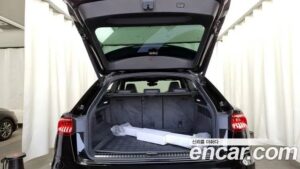 Audi Q8 50 TDI 4WD Premium 2022 года из Южной Кореи