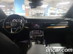 Audi Q8 45 TDI 4WD Premium 2022 года из Южной Кореи